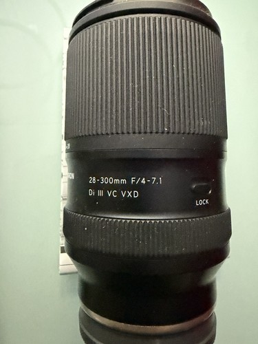 Tamron 300mm 1 - 28-300mm, 4.0-7.1